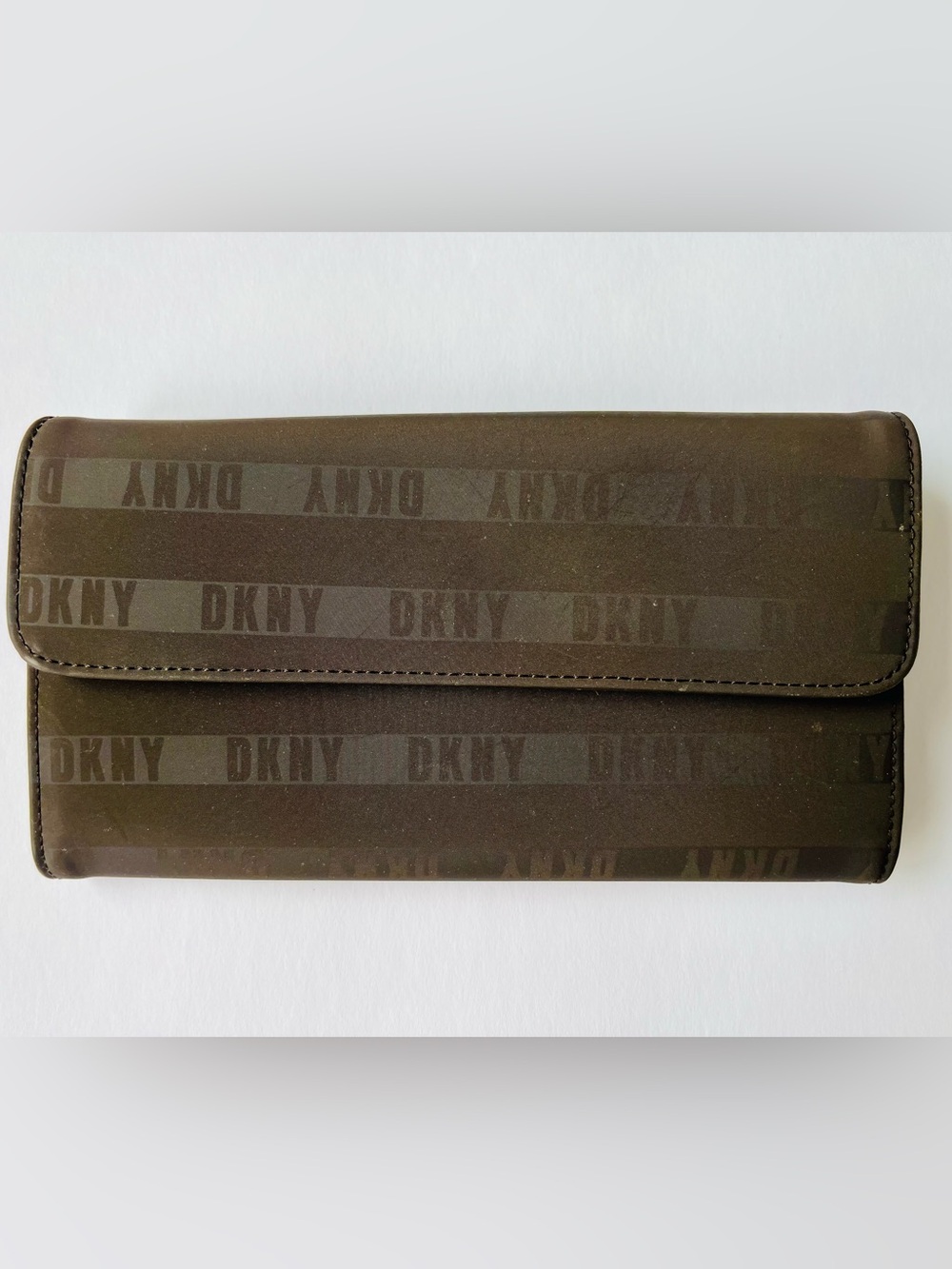 DKNY Classic Brown Logo Trifold Long Wallet Checkbook Organizer Snap Closure